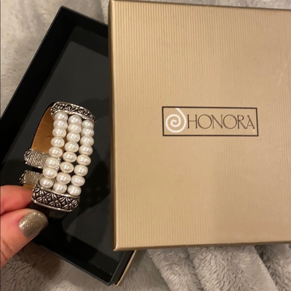 Honora pearl and leather bracelet